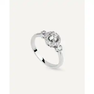 Anillo BRILLIANT CUT en plata de ley y circonitas Excellence star cut.