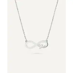 Collar infinito personalizado con 1 nombre en plata de ley